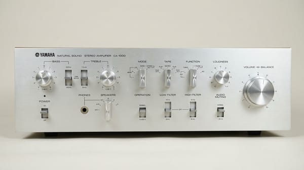 Yamaha CA-1000 : l'ampli qui a changé les règles du jeu